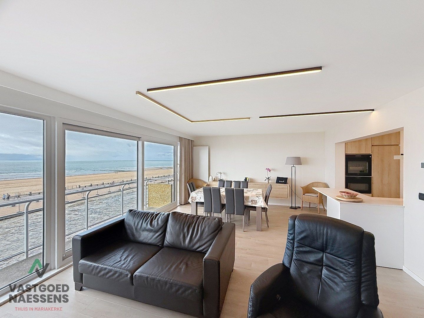 SCHITTEREND VERNIEUWD 3 SLPK APP MET ZICHT OP ZEE EN TERRAS foto 11