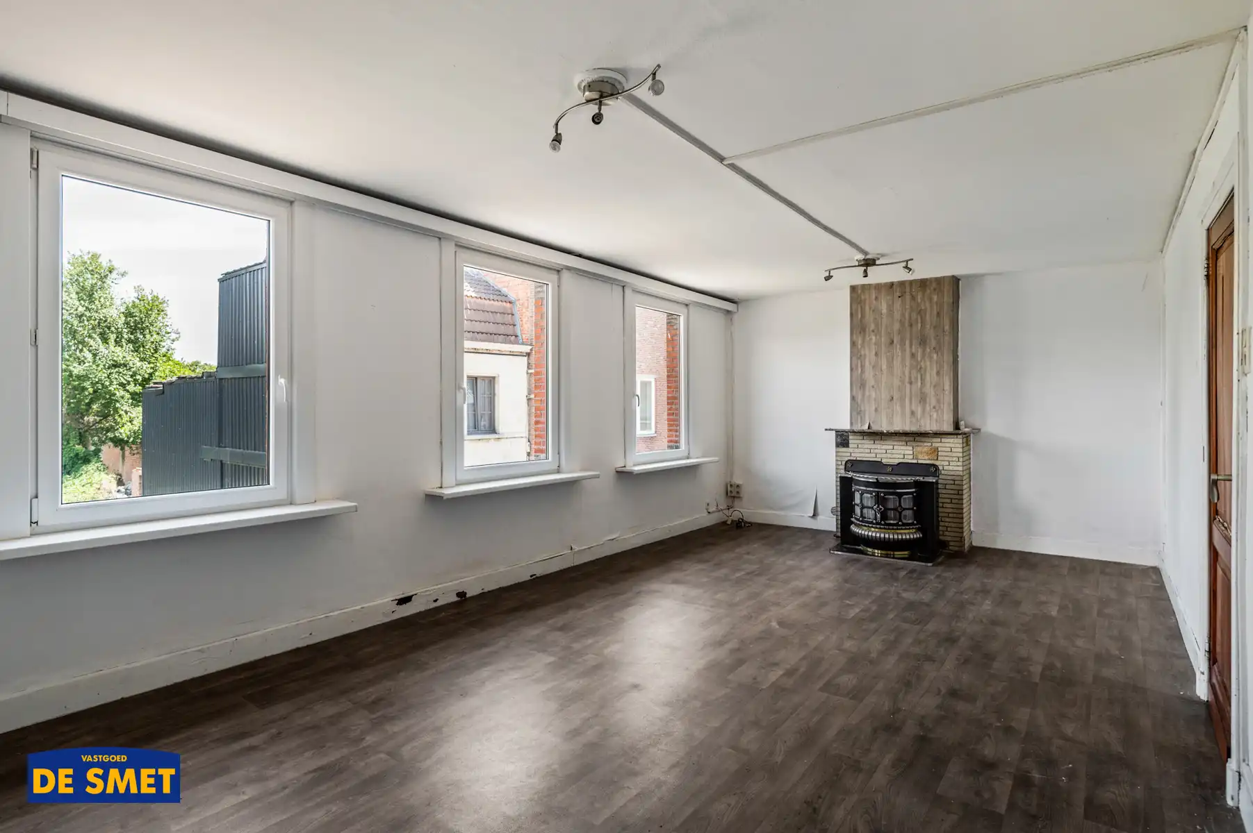 Ruim te renoveren duplex appartement met terras in centrum foto 3