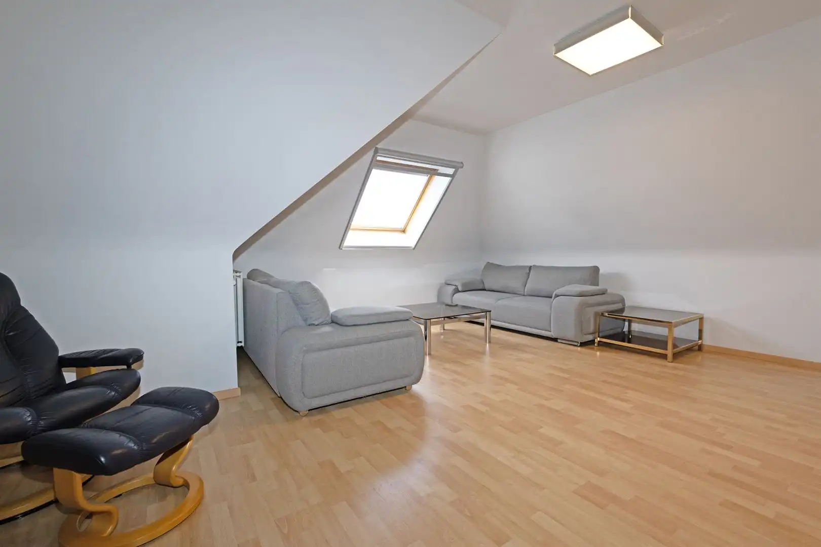 Goed onderhouden villa nabij het centrum foto 15