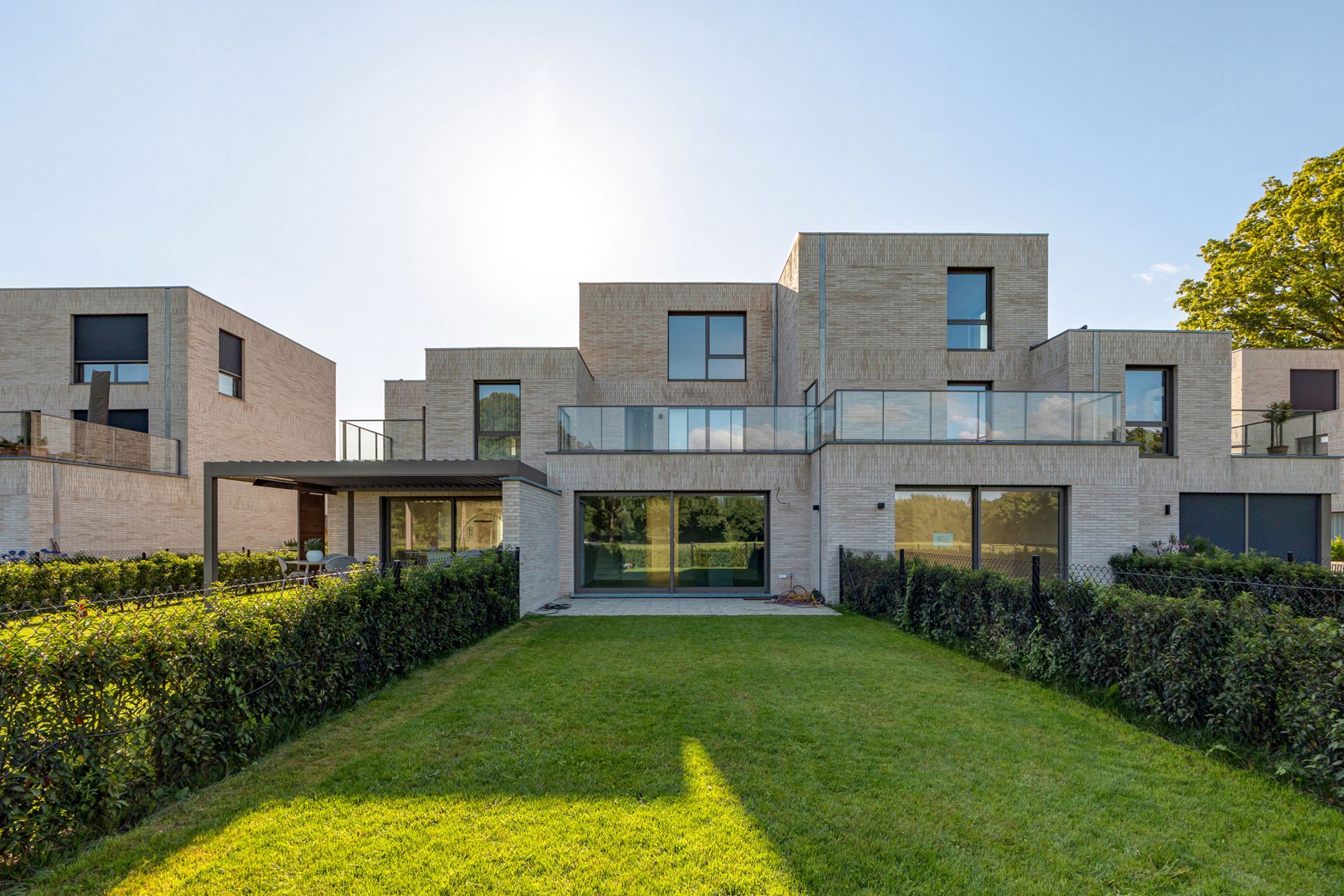 Nieuwbouwwoning met 3 slaapkamers en een prachtig open uitzicht foto 6