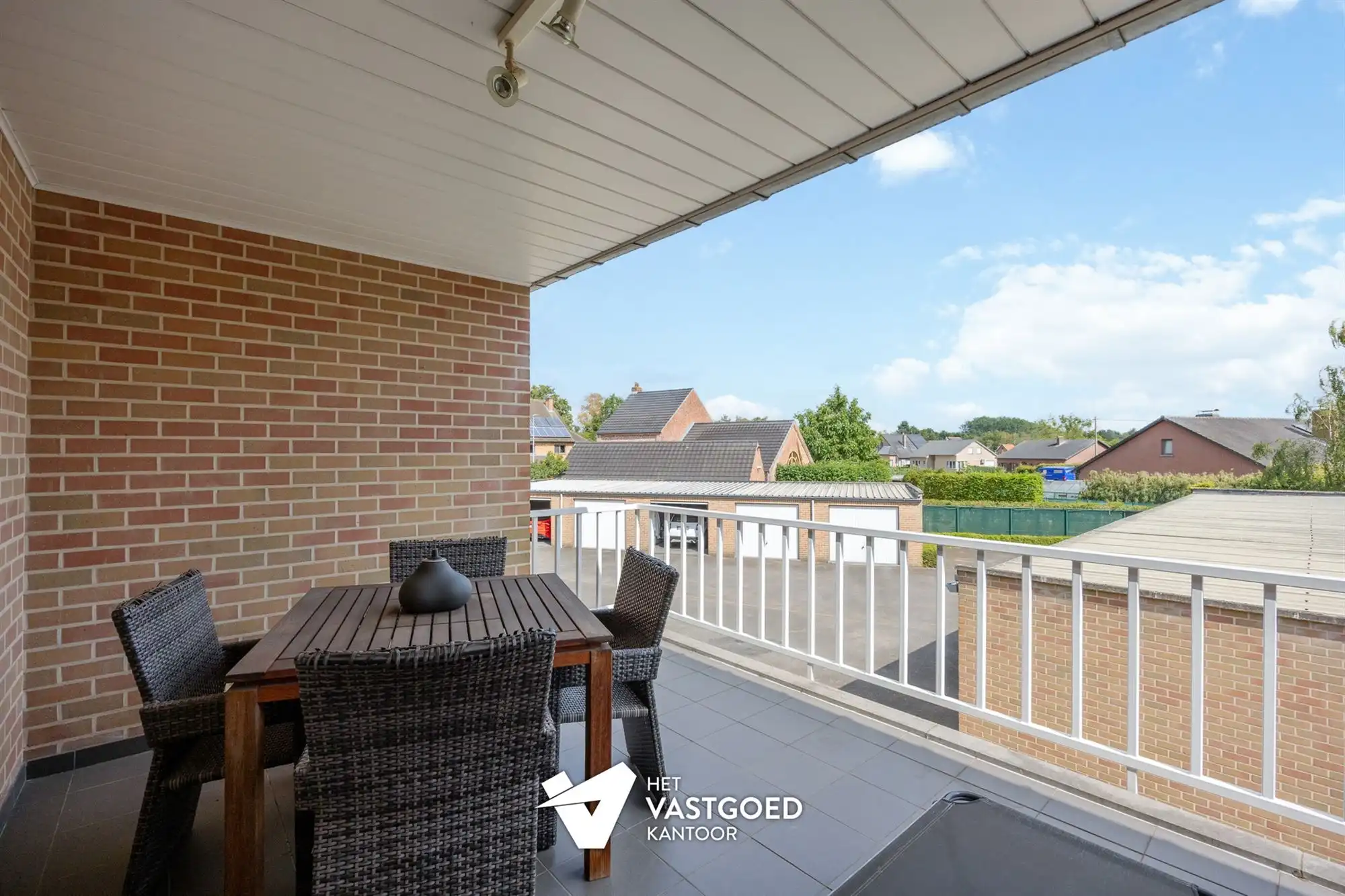 ZEER RUIM DUPLEX APPARTEMENT VAN 159 M² MET ZEER PRAKTISCHE INDELING EN KWALITATIEVE AFWERKING foto 4