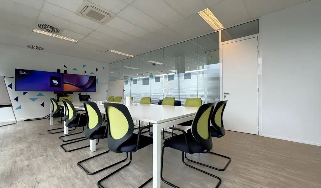 Instapklare kantoren te huur in Antwerp Ring Center foto 4