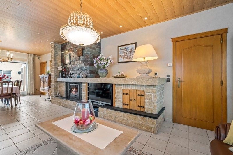 Veelzijdige villa met garage, werkplaats en 4 slaapkamers in Jabbeke foto 6