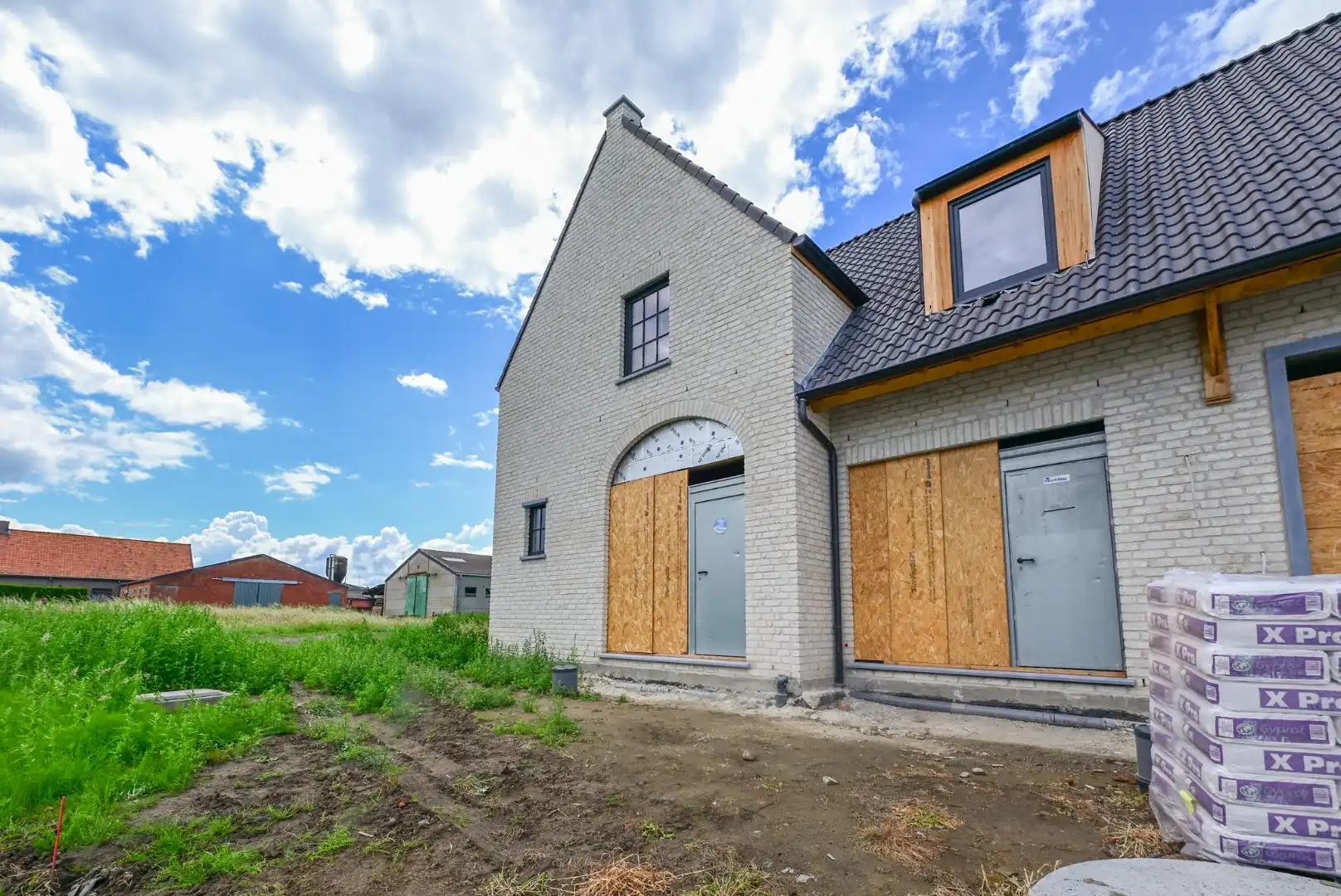 Nieuwbouwwoning met 3 slaapkamers (4 mogelijk) met landelijk uitzicht  foto 2