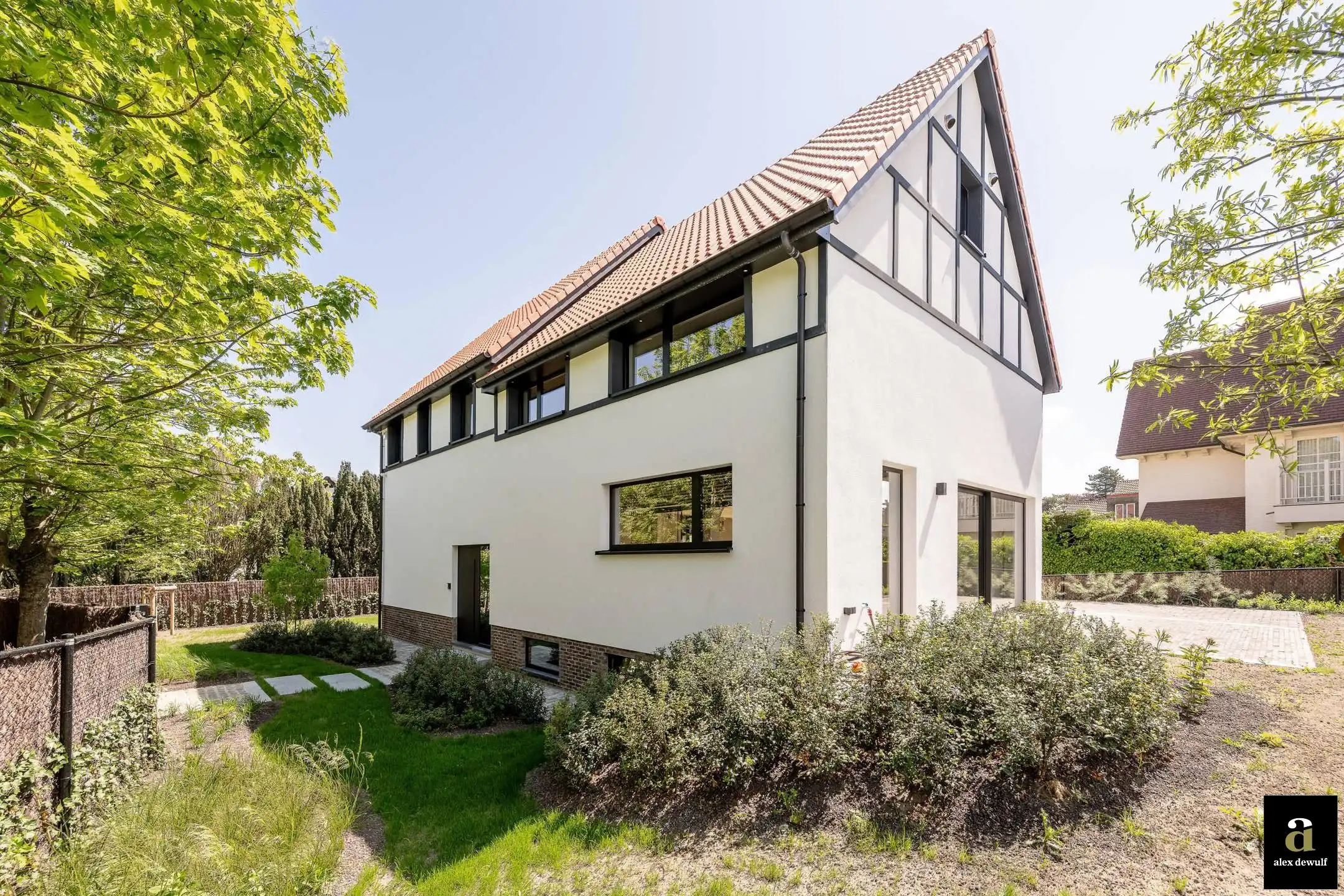 Volledig gerenoveerde villa ideaal gelegen in een rustig paadje in het Zoute. foto 39