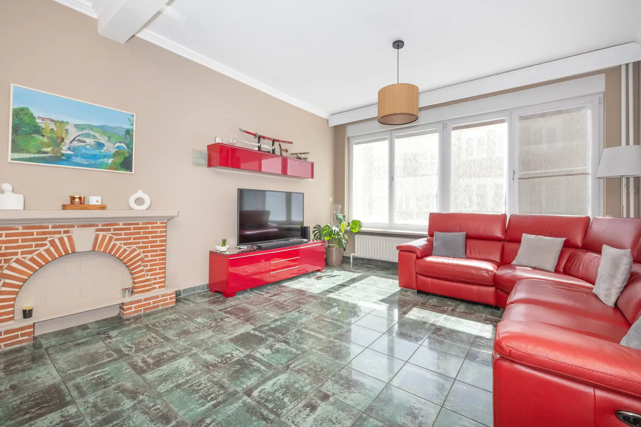 Mooie volumes en grote tuin, een zeldzaamheid in de stad foto 6