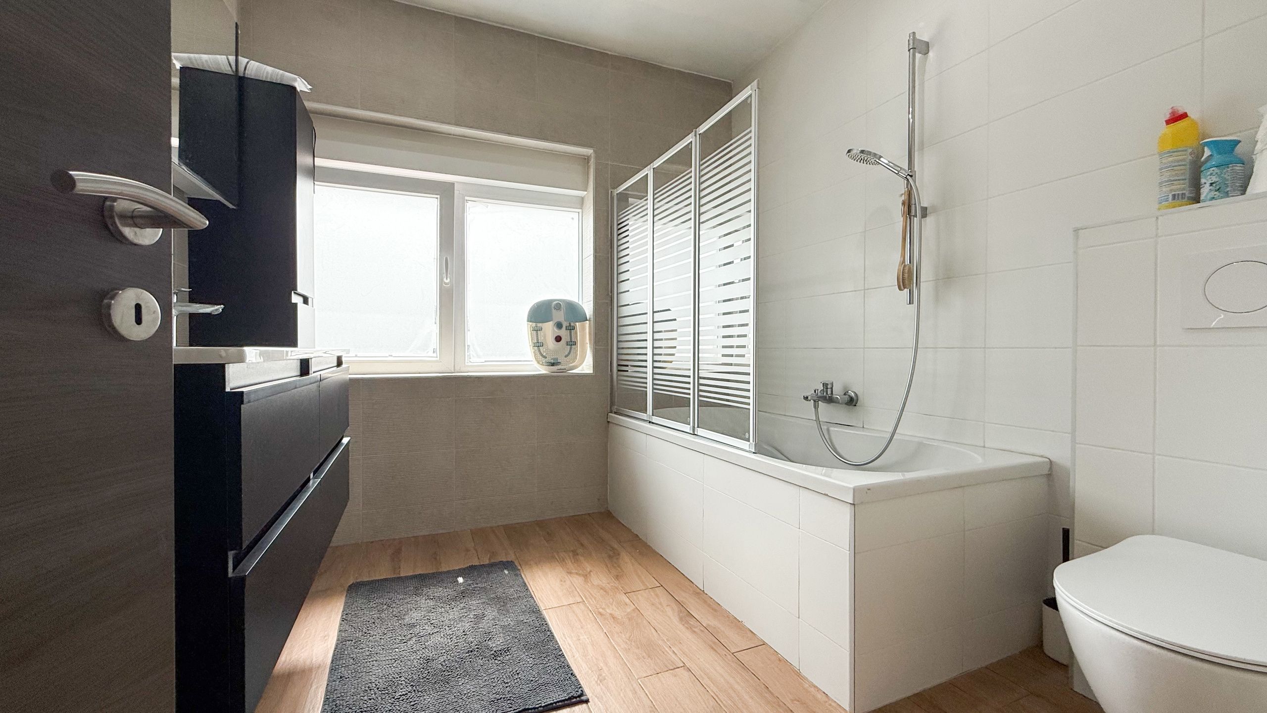 Woning met handelsruimte en 203 m² woonopp. te Houthalen! foto 31