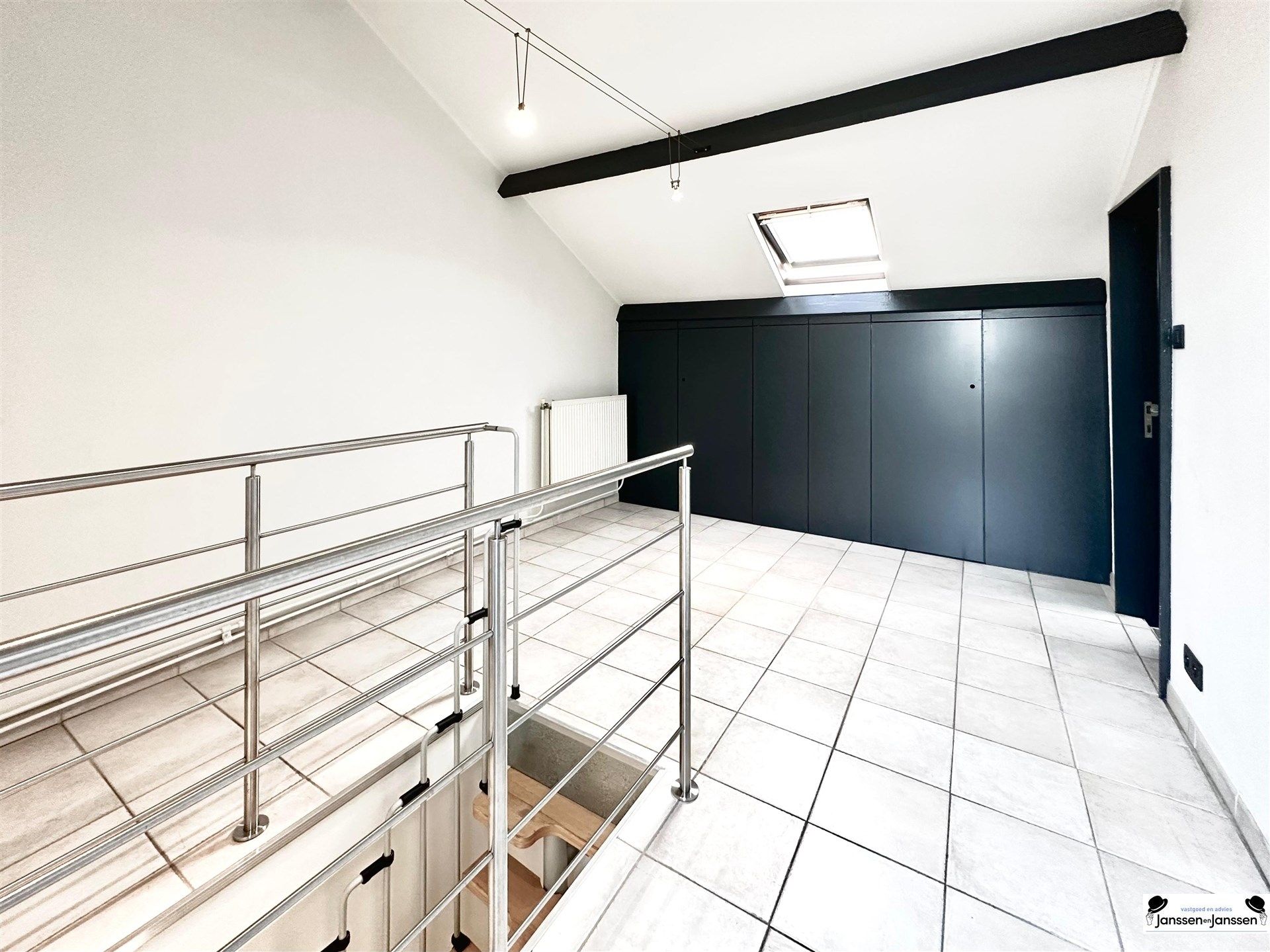 Duplex Appartement (108m²) met 3 tot 4 Slaapkamers, Garagebox en Terras (30m²) in Schoten foto 14