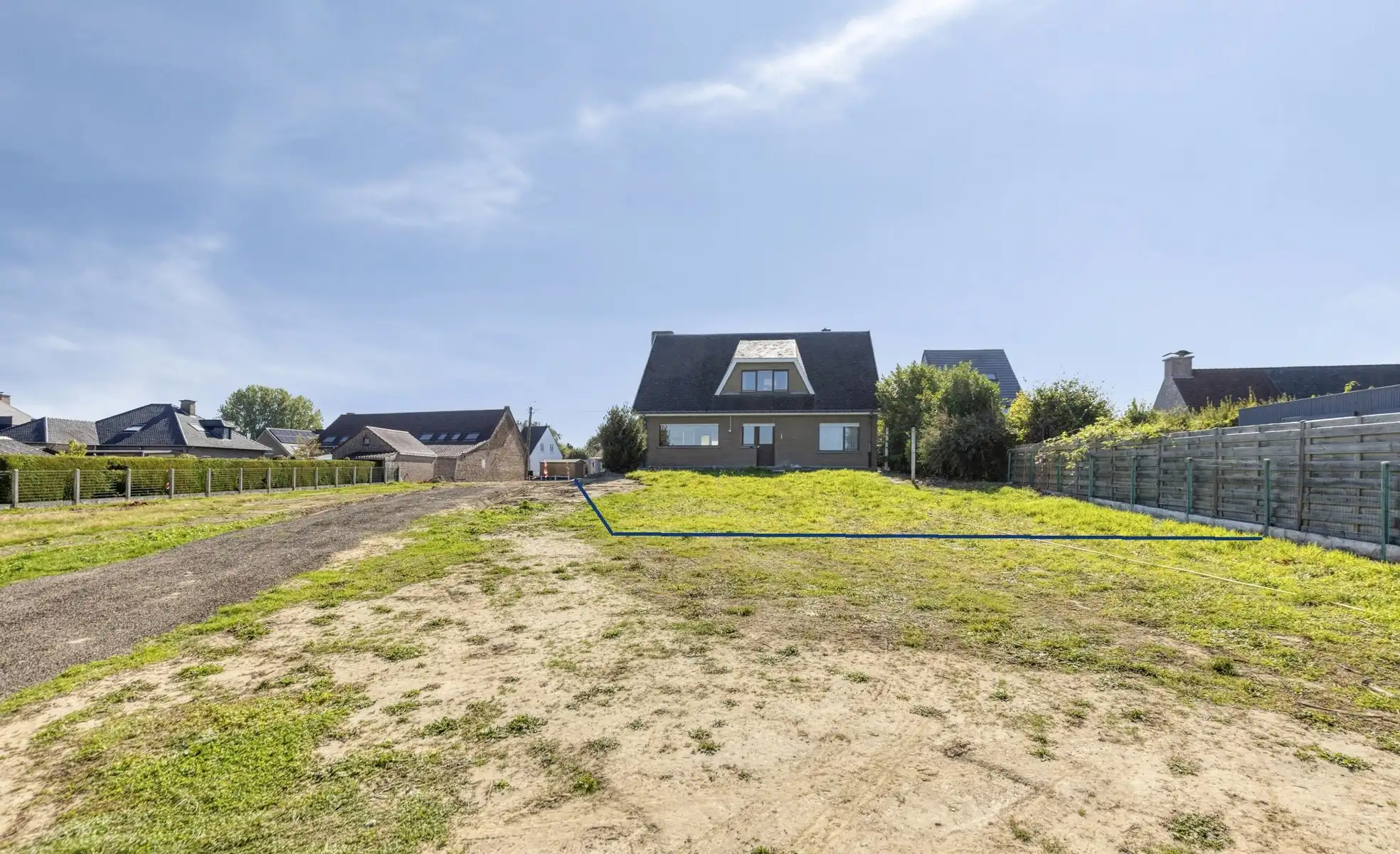 Te renoveren woning met 5 slaapkamers foto 25