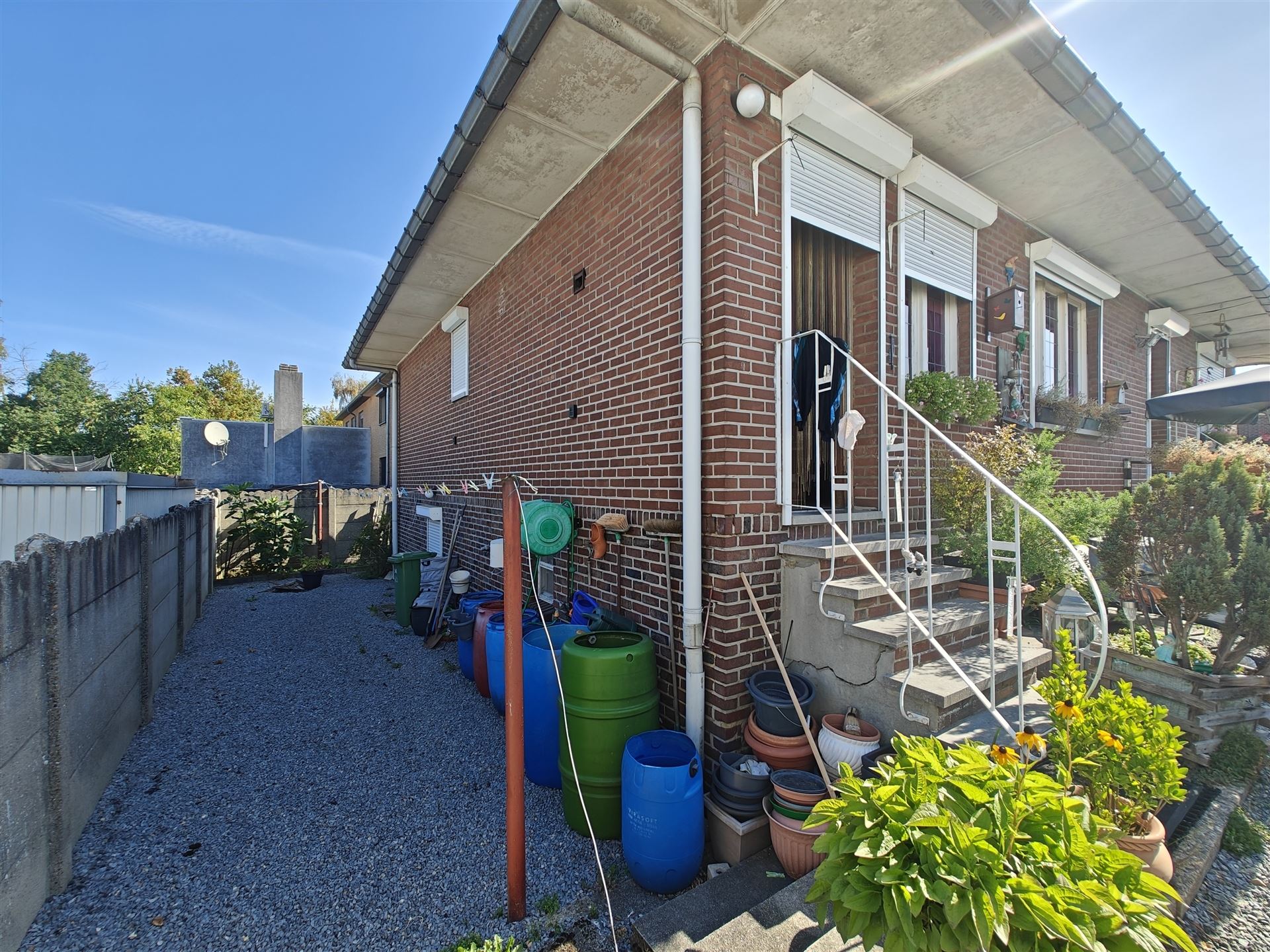 Te renoveren vrijstaande woning met 2 slaapkamers  foto 19