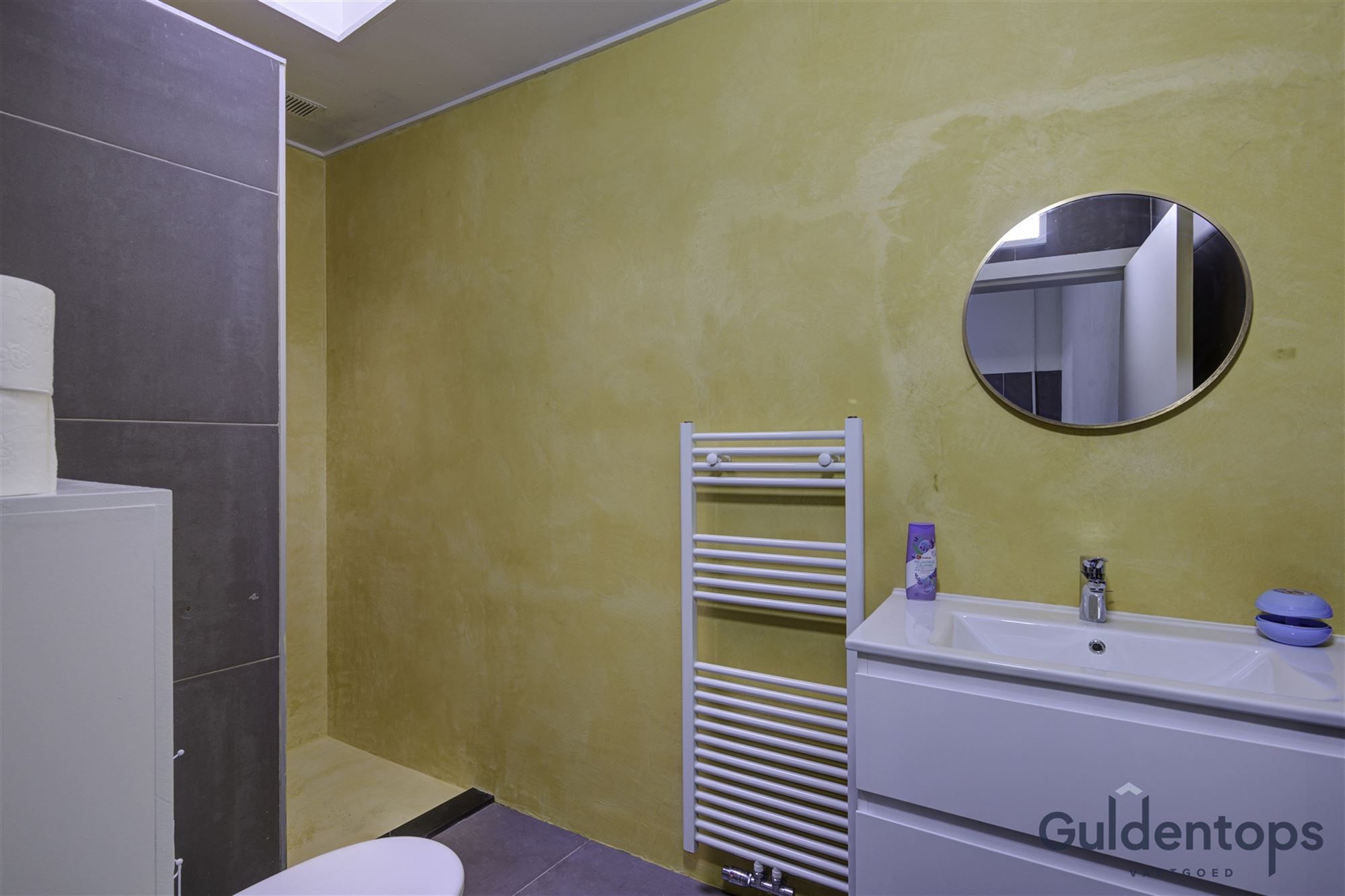 Opbrengsteigendom bestaande uit 3 vergunde appartementen foto 39