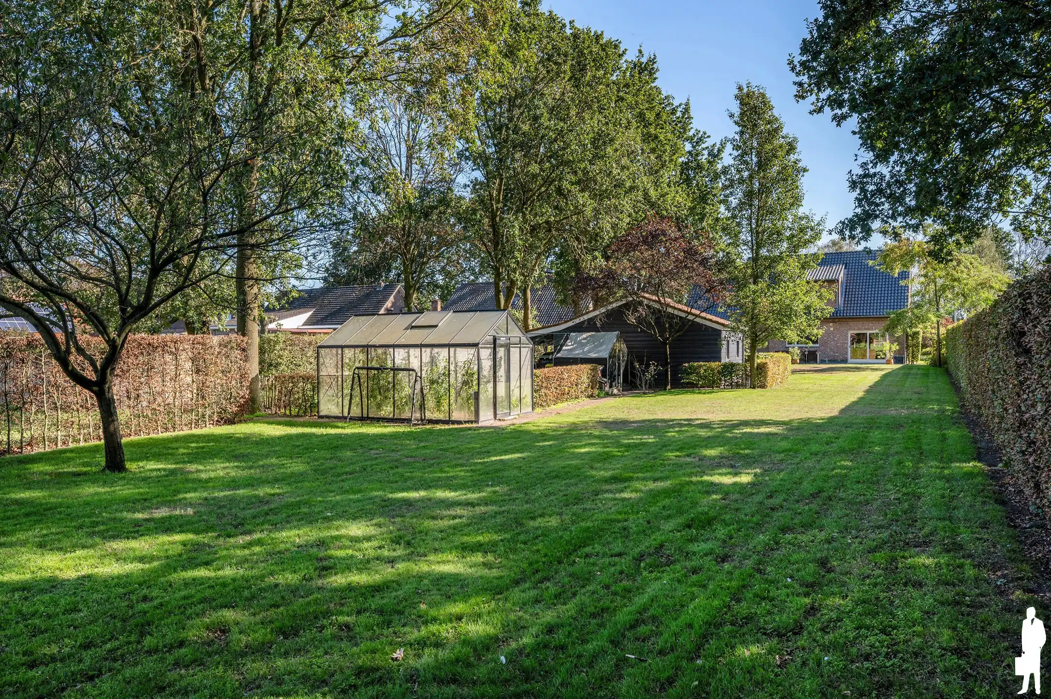 Ruime gezinswoning met 4 slaapkamers, polyvalente ruimte, vrijstaande garage met carport en open zicht in Nieuwmoer foto 7