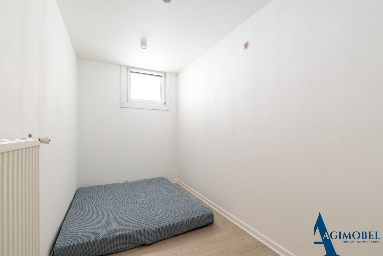 Knus appartement op de eerste verdieping op 25m wandelen van de Zeedijk. foto 7
