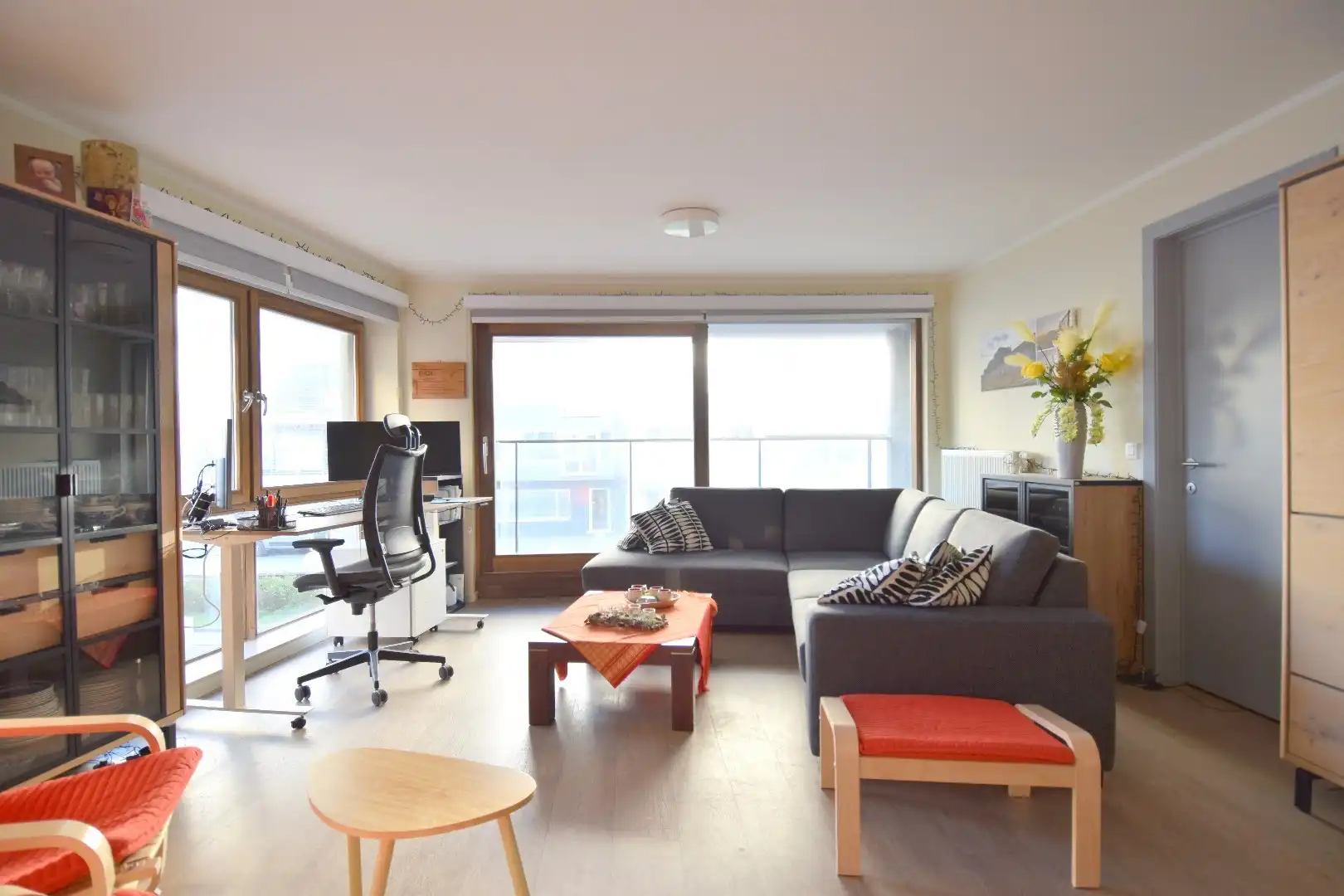 Instapklaar 3-slaapkamerappartement met ruim terras aan de kust te Oostende foto 2