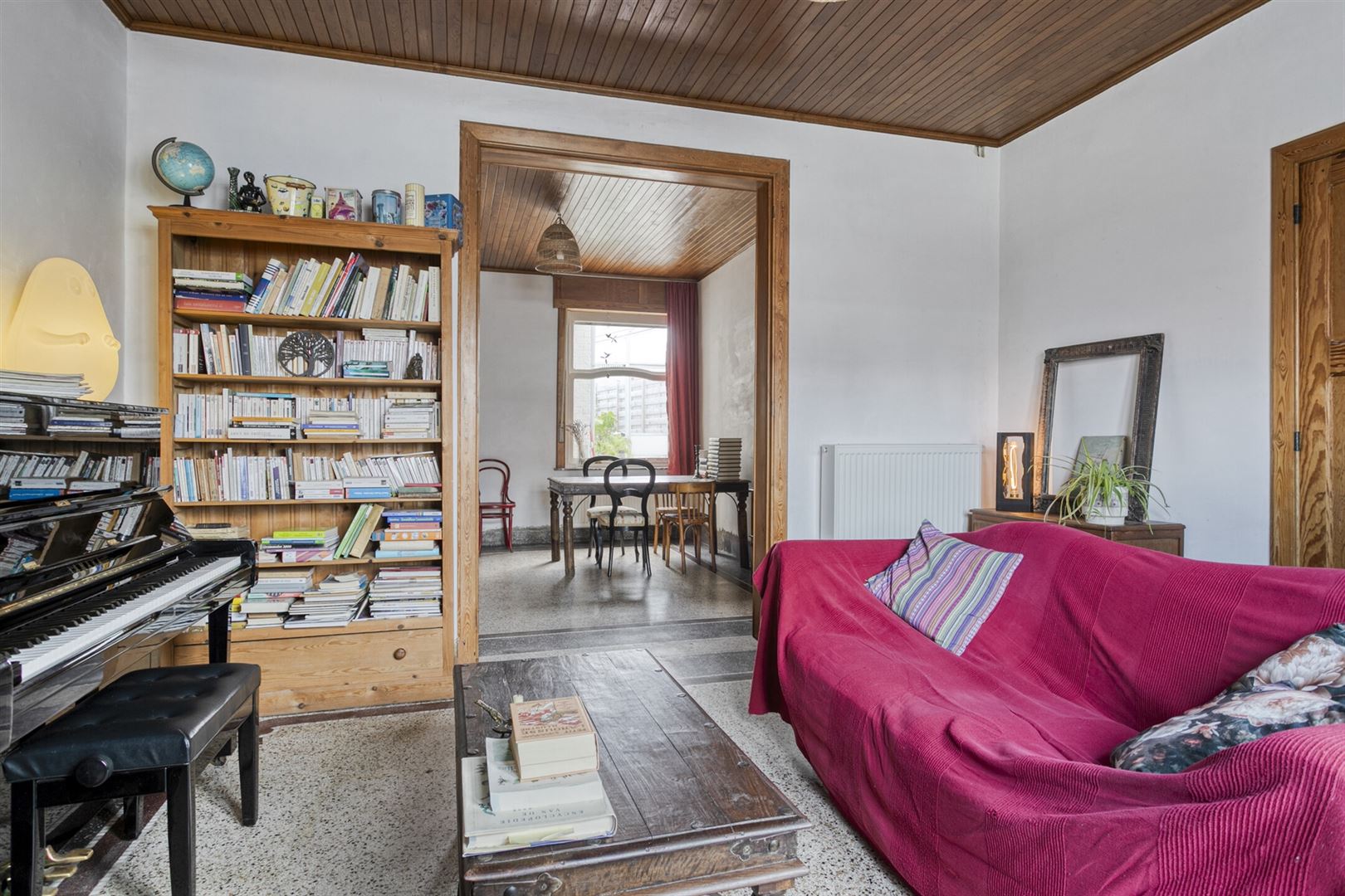 Huis met bijgebouw foto 5