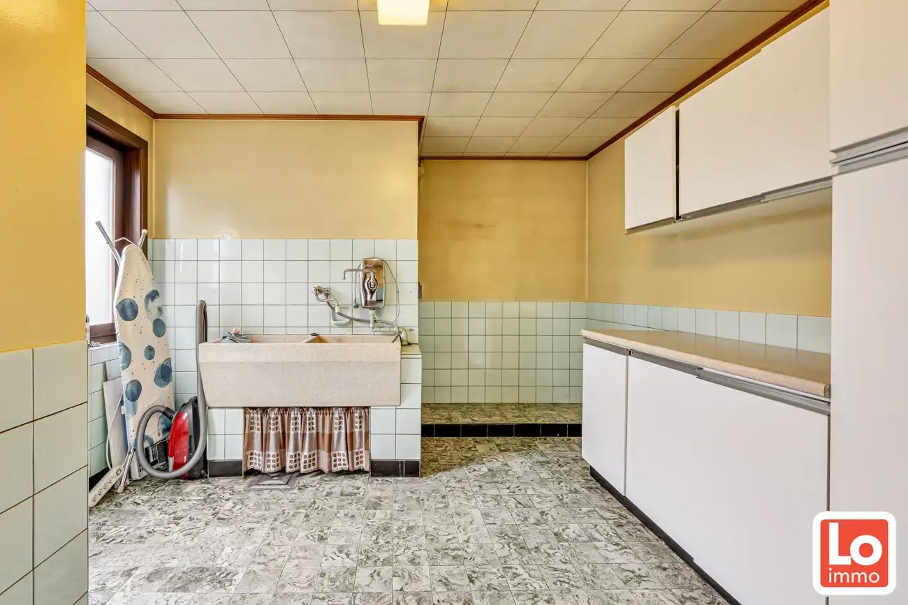 BEZOEKMOMENT VOLZET!! Ruime halfopen bebouwing met 3 slaapkamers, garage en zonnige tuin op centrale ligging in Oostakker foto 7