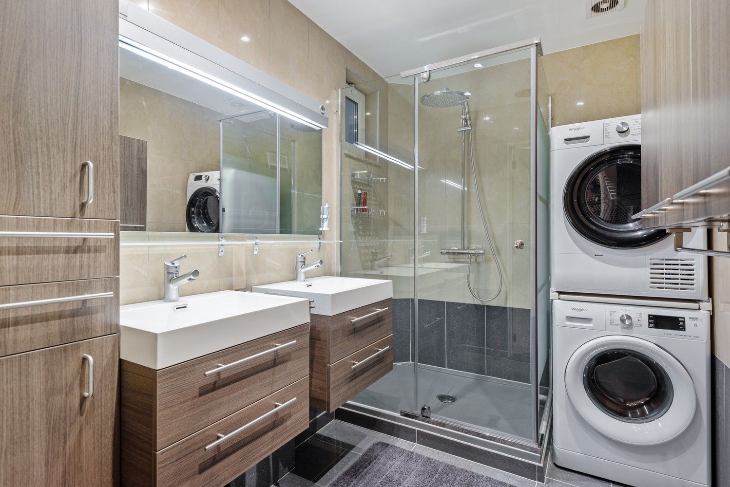 Appartement met 2 slaapkamers, terras en grote privatieve kelder in Wommelgem! foto 11