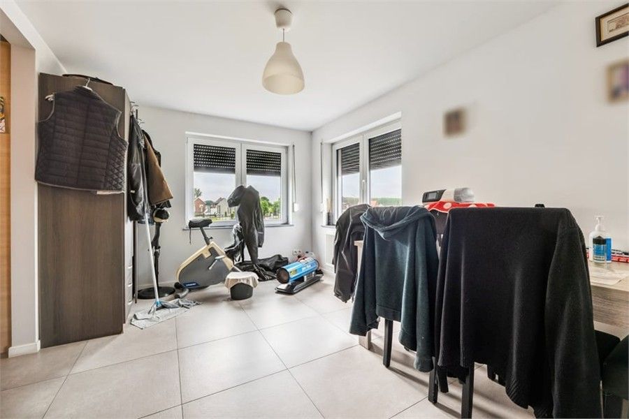 INTERESSANTE OPBRENGSTEIGENDOM MET HANDELSRUIMTE EN APPARTEMENT foto 29