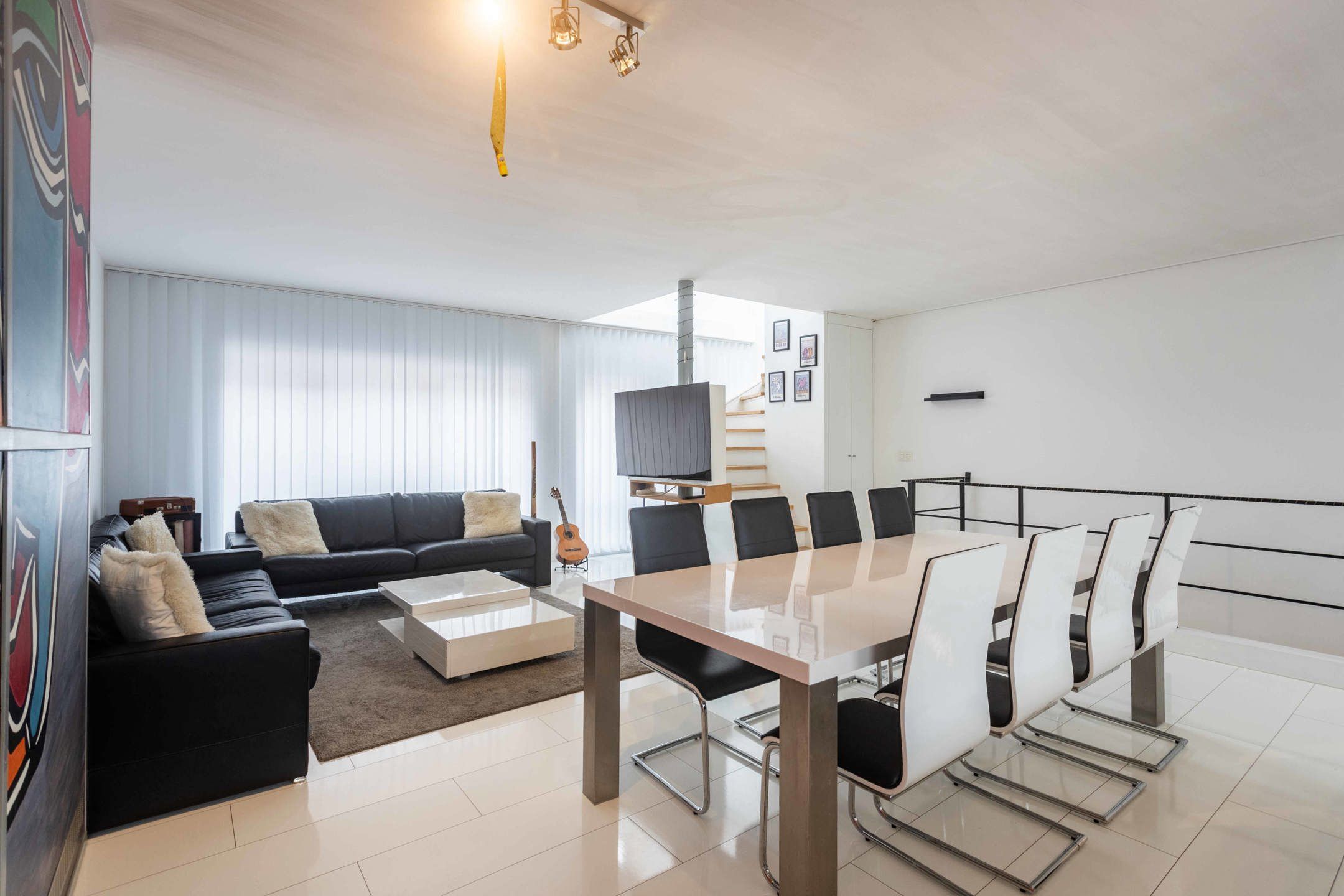 Zeer ruime en trendy stadswoning met heerlijk dakterras! foto 4