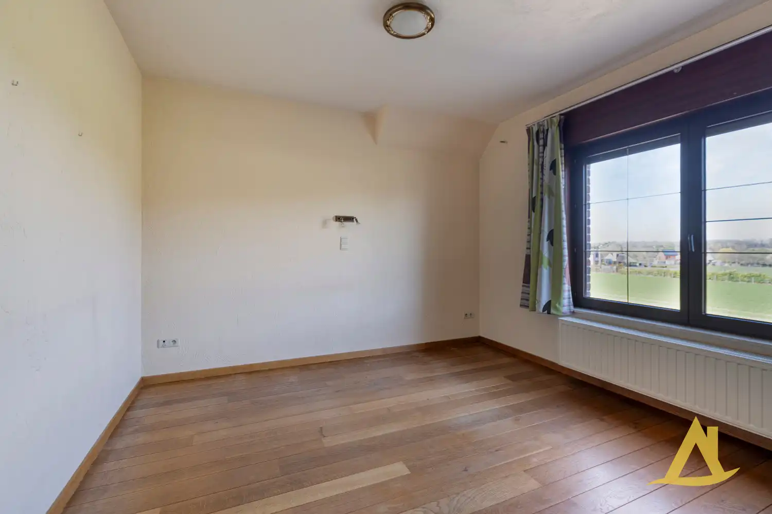 LANDELIJKE WONING IN EEN RUSTIG STRAATJE TE BEKKEVOORT! foto 24