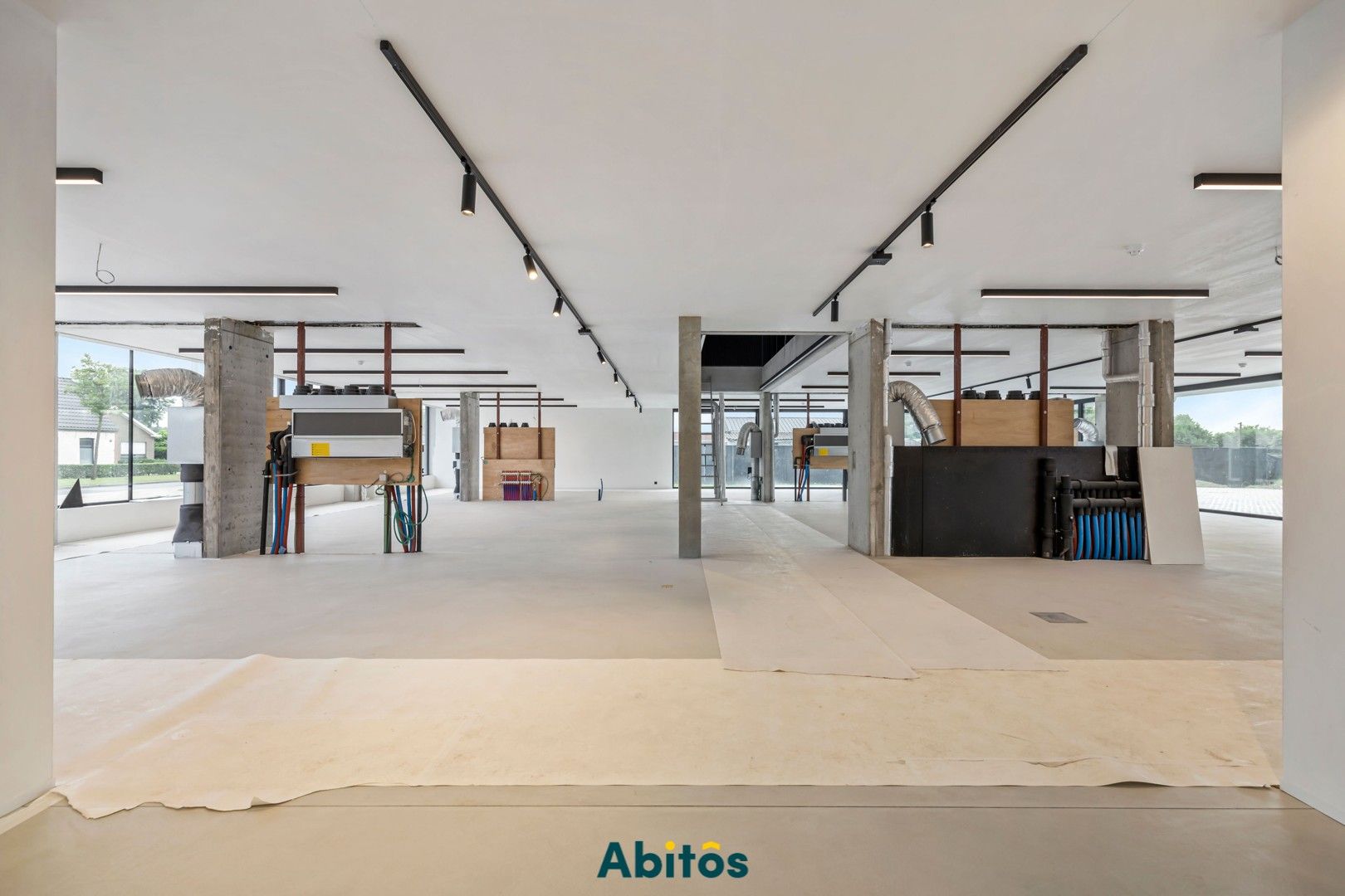 Commerciële ruimte met uitstekende visibiliteit en bereikbaarheid foto 17