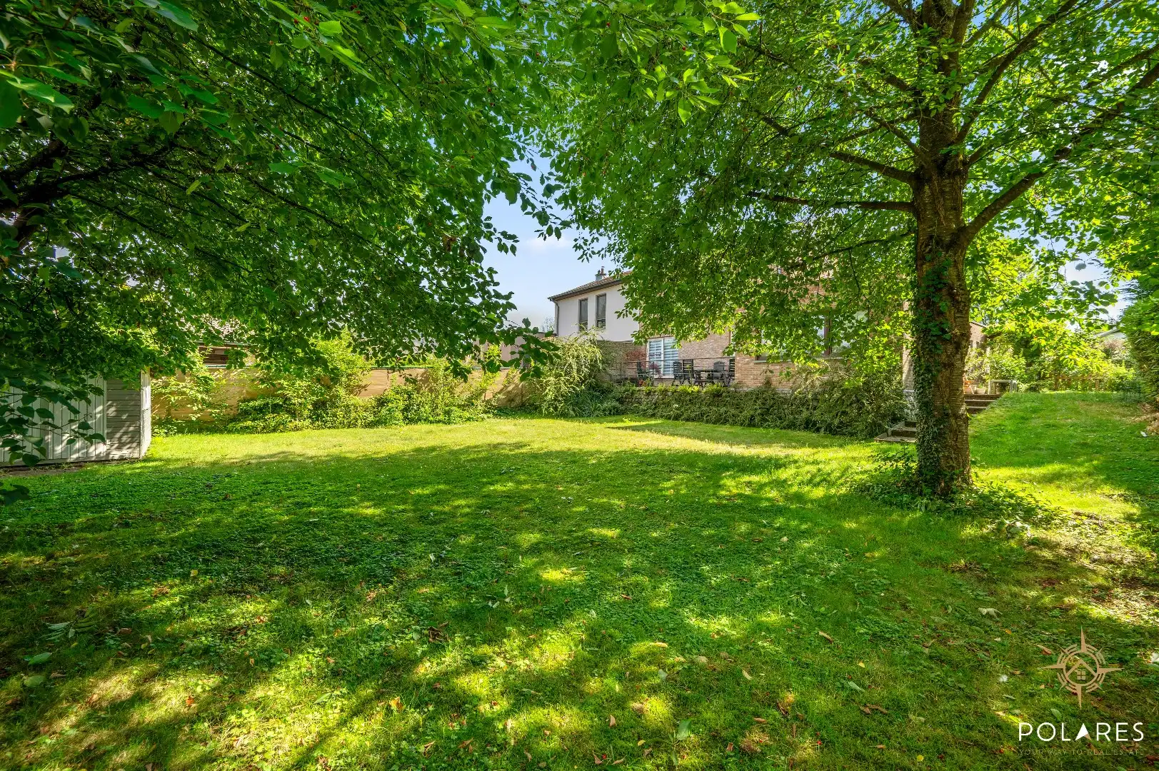 Instapklare halfopen bebouwing met veel privacy op een rustige locatie! foto 27