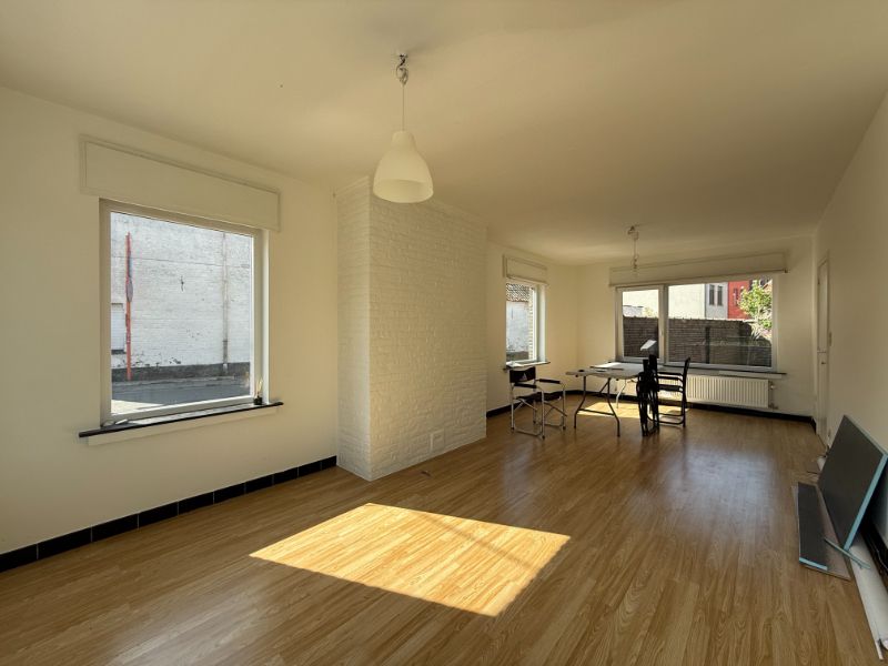Leuke woning met tuintje en zicht op water foto 3