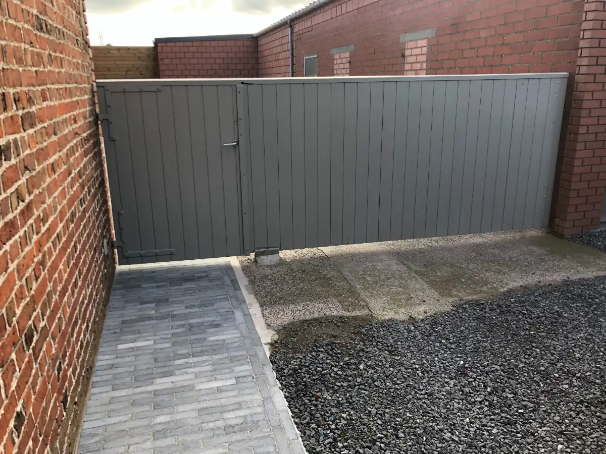 Twee slaapkamer gezinswoning (type halfopen) met ruim terras foto 5