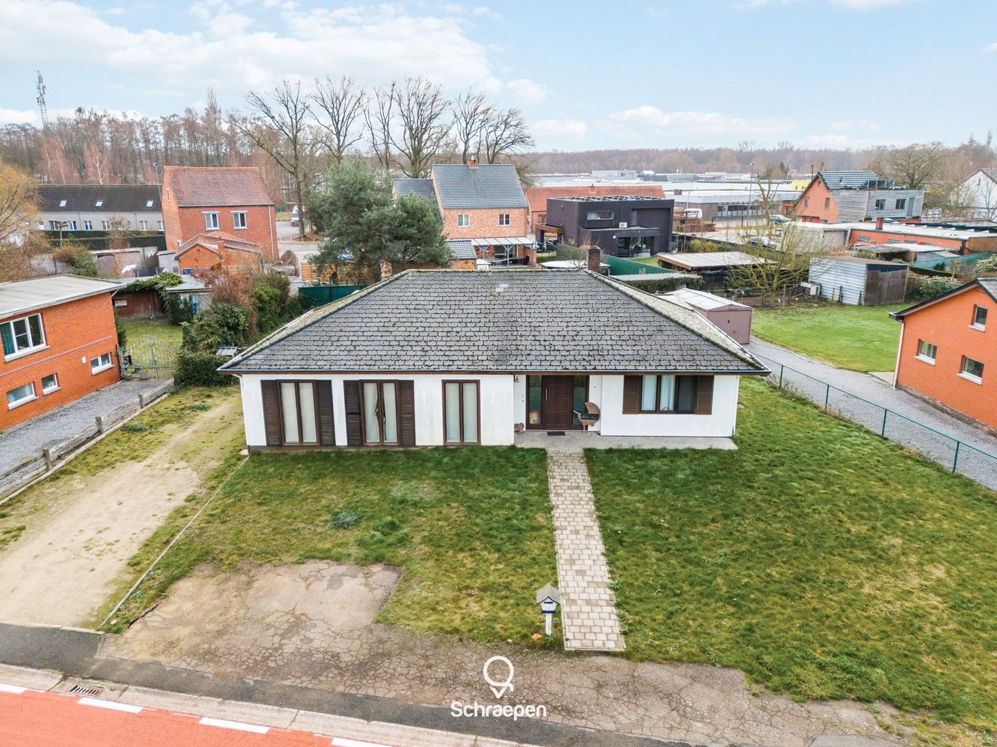 Gelijkvloerse woning op zuidoostelijk perceel van 10,5 are én straatbreedte van maar liefst 30 meter! foto 32