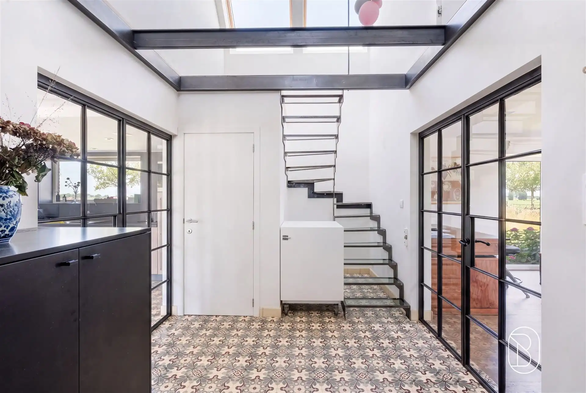 Landhuis + bijgebouw, met zwembad en privacy op 5.329 m². foto 15