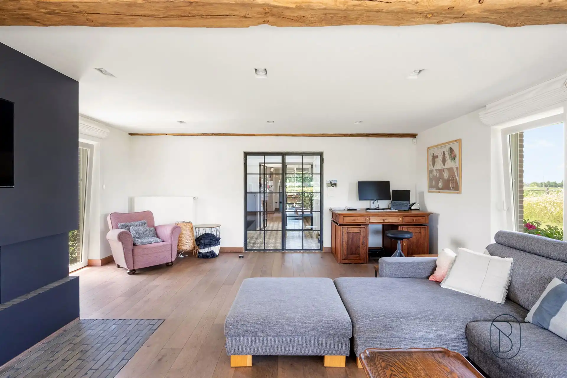 Landhuis + bijgebouw, met zwembad en privacy op 5.329 m². foto 17