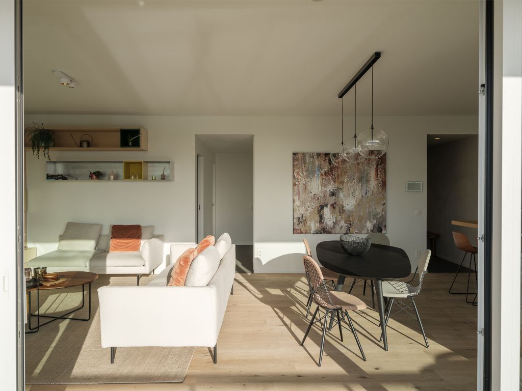 Luxe appartement (BJ 2020) met een adembenemend zicht over het water en de stad. foto 19