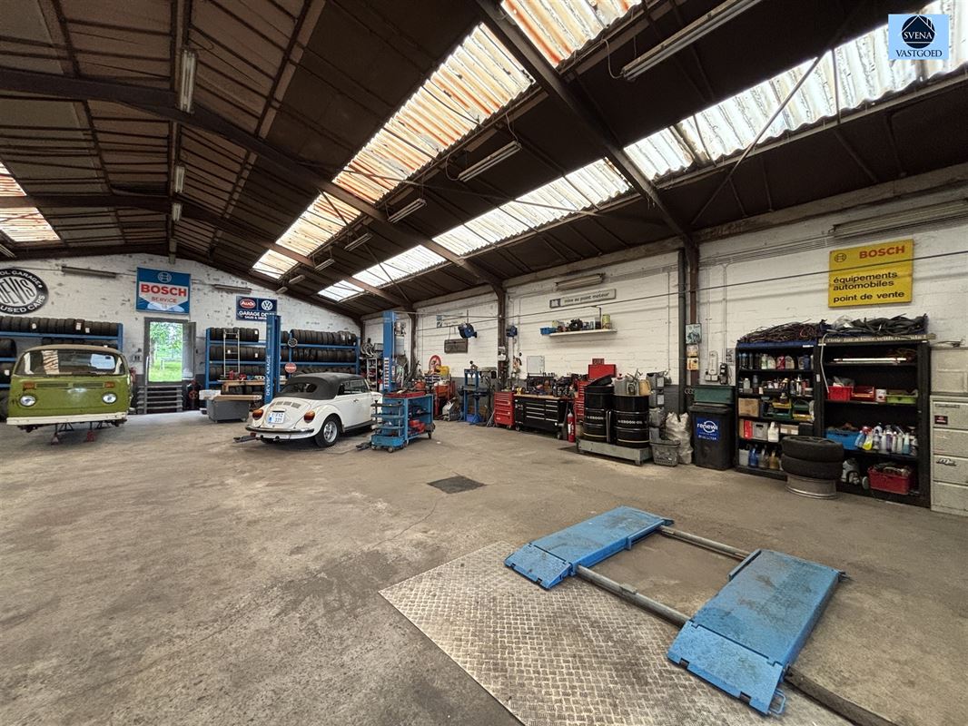 RUIME WONING MET LOODS foto 17