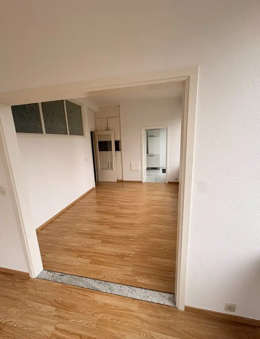 Ruim gelijkvloers appartement met drie slaapkamers in Maaseik foto 4