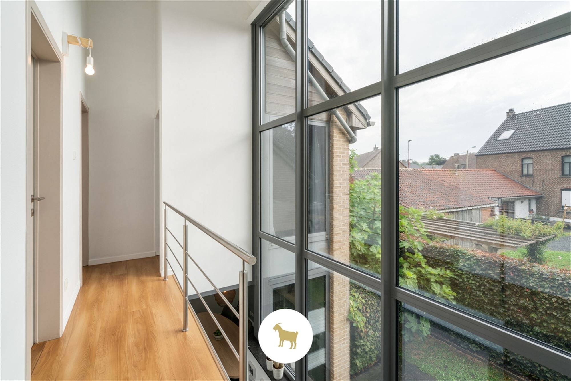 Instapklare lichtrijke OPEN BEBOUWING met 3 (mogelijkheid tot 4) SLAAPKAMERS, stijlvol overdekt TERRAS en gezellige (BINNEN)TUIN op een PERCEEL van ca. 435 m² foto 15