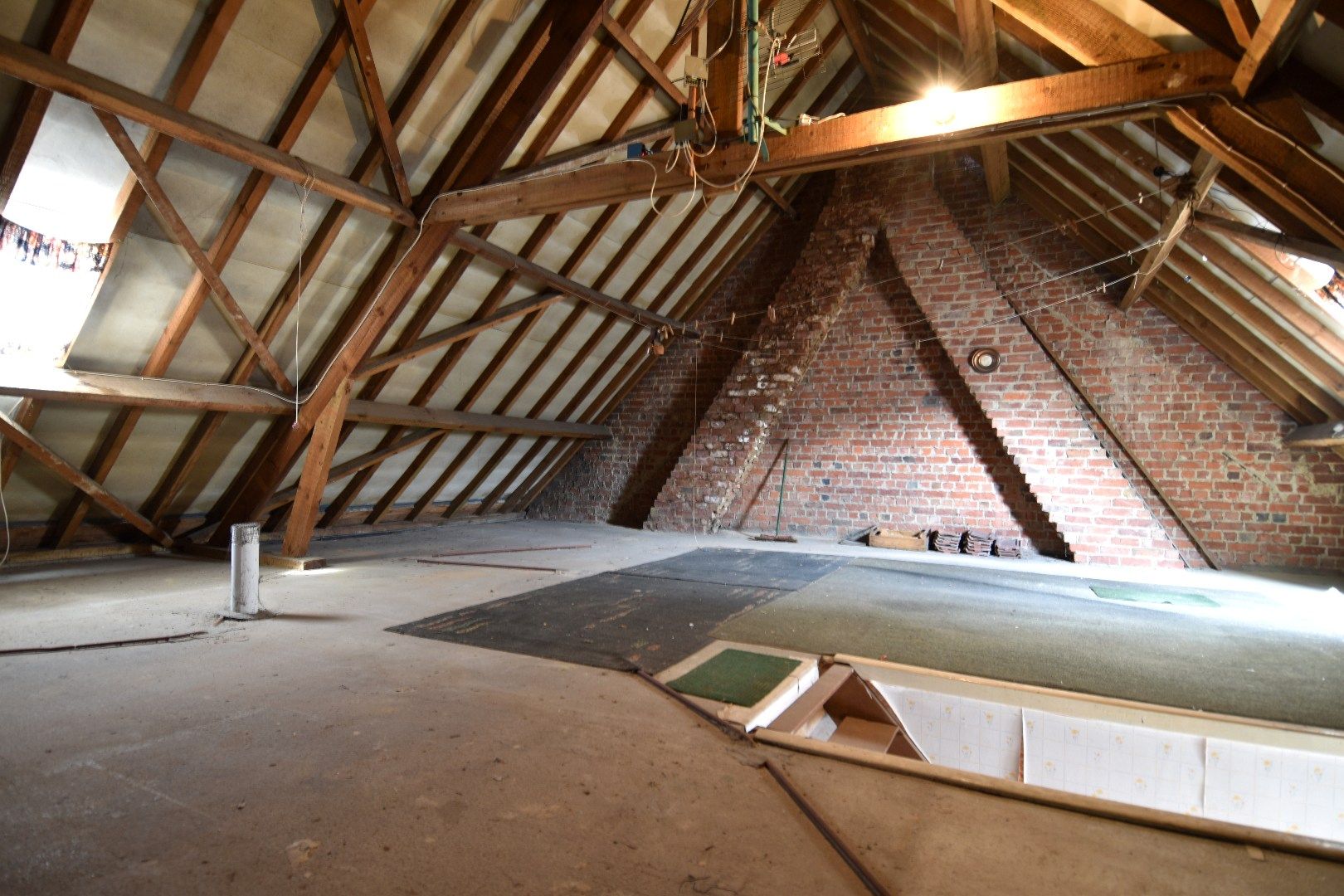 Statige rijwoning met 4 slaapkamers (mogelijkheid tot meer), garage en prachtige tuin te koop in Gullegem foto 10
