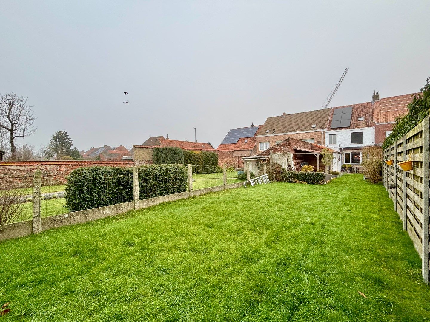 GOED ONDERHOUDEN WONING MET 3SLPK, PRACHTIGE BADKAMER EN GOED ONDERHOUDEN TUIN foto 14