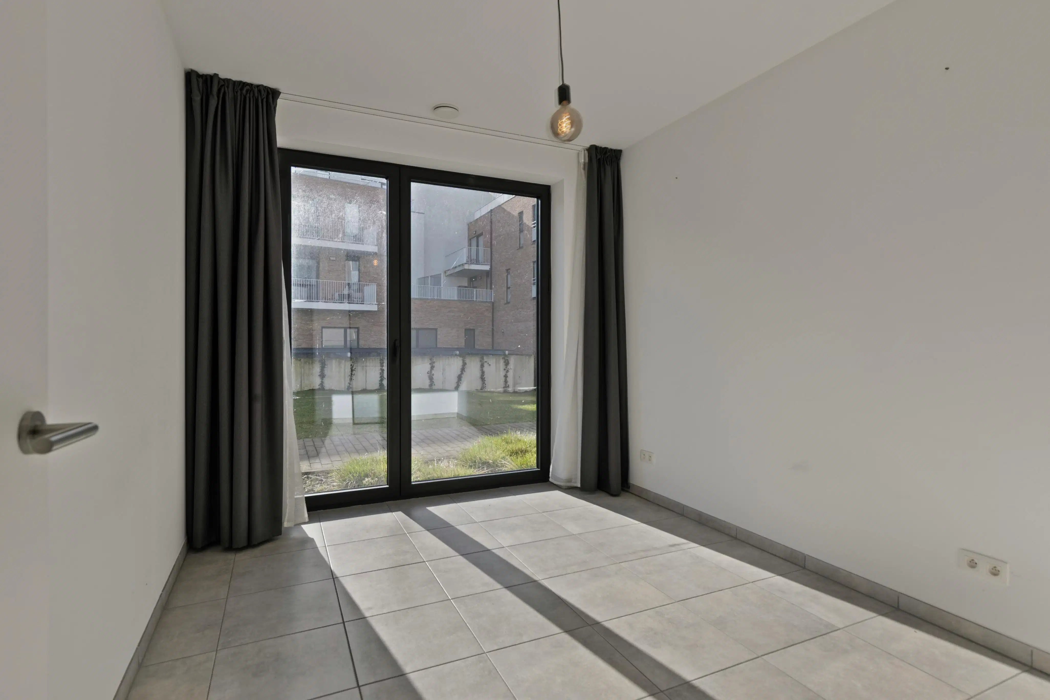 Gelijkvloersappartement met ruim terras te koop in Strombeek foto 8