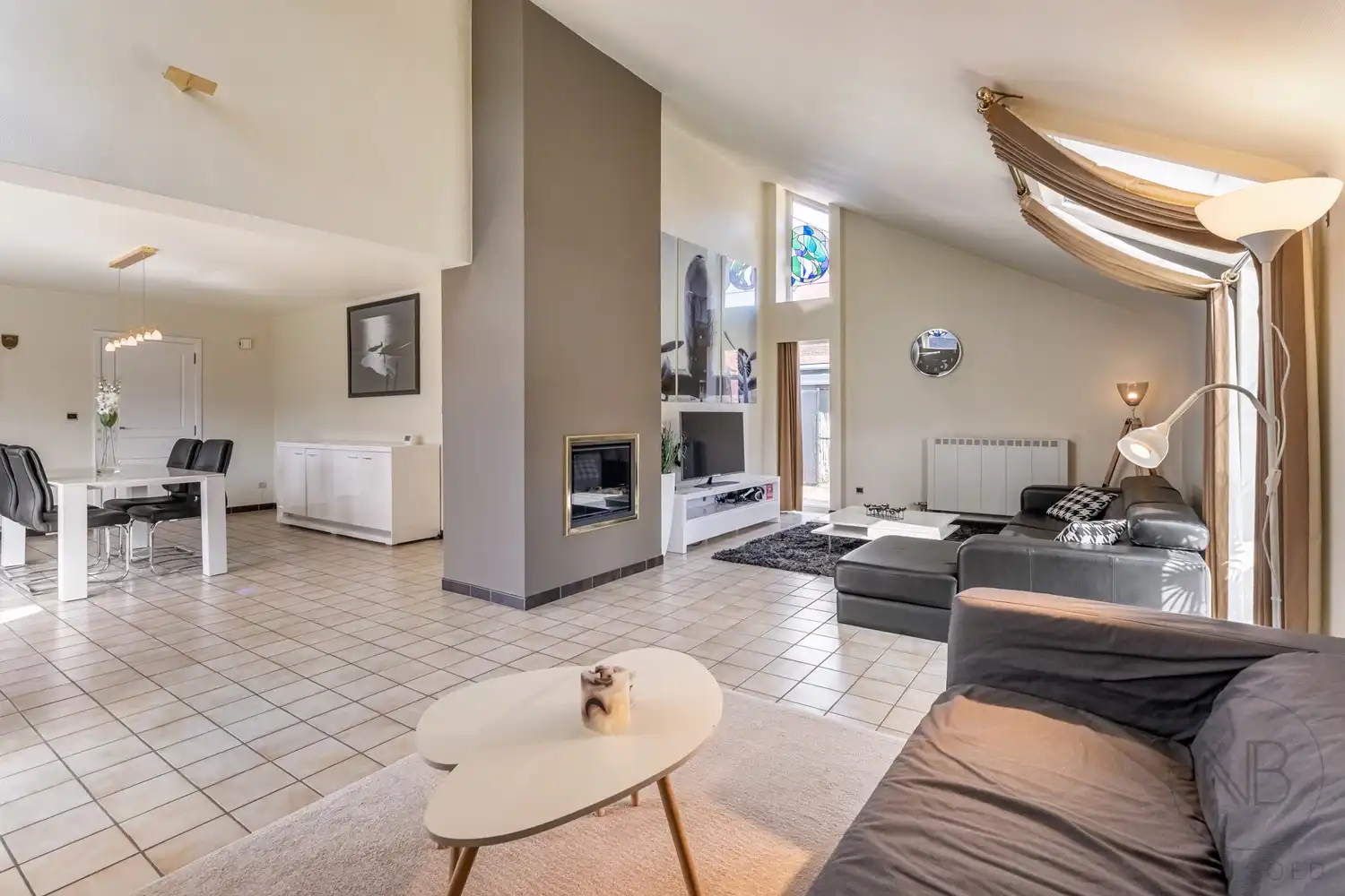 Architectenwoning met ruimte, licht en absolute rust! foto 12