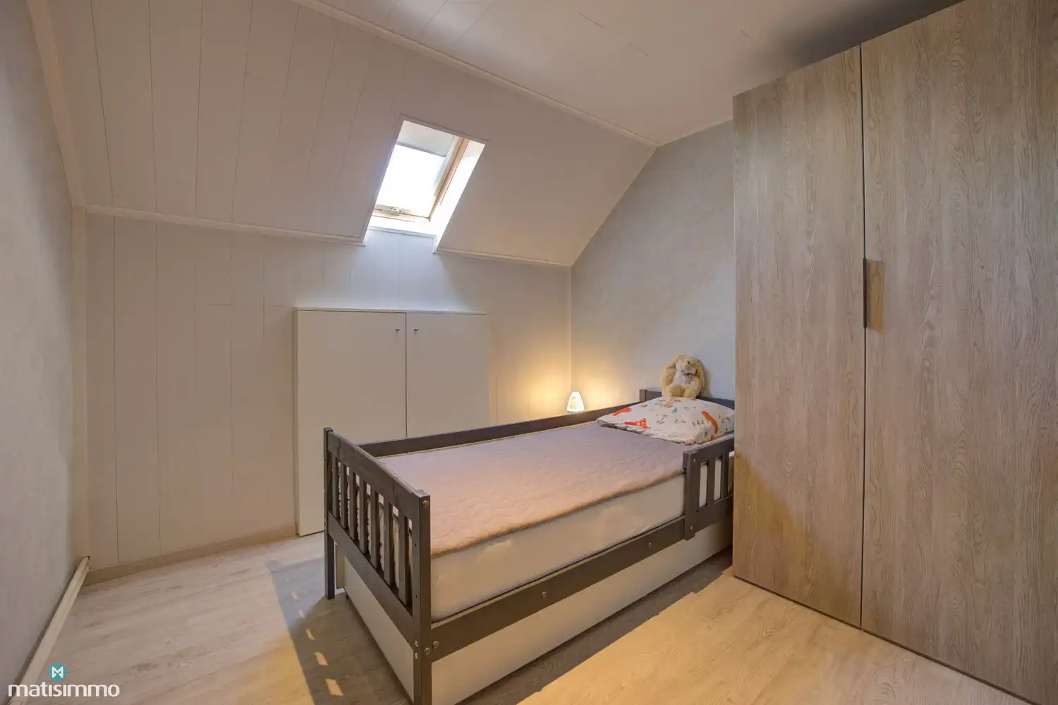 RUIME WONING MET 4 SLAAPKAMERS GELEGEN OP EEN RUSTIGE DOCH CENTRALE LOCATIE TE GENK foto 20