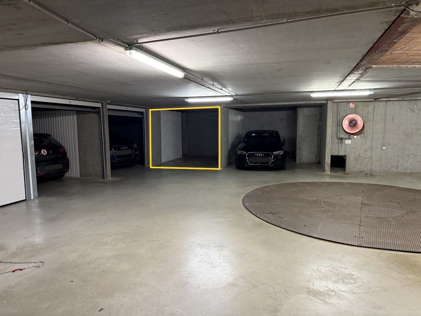 Garage te koop Niklaas Desparsstraat 10 -/G201 - 8000 Brugge