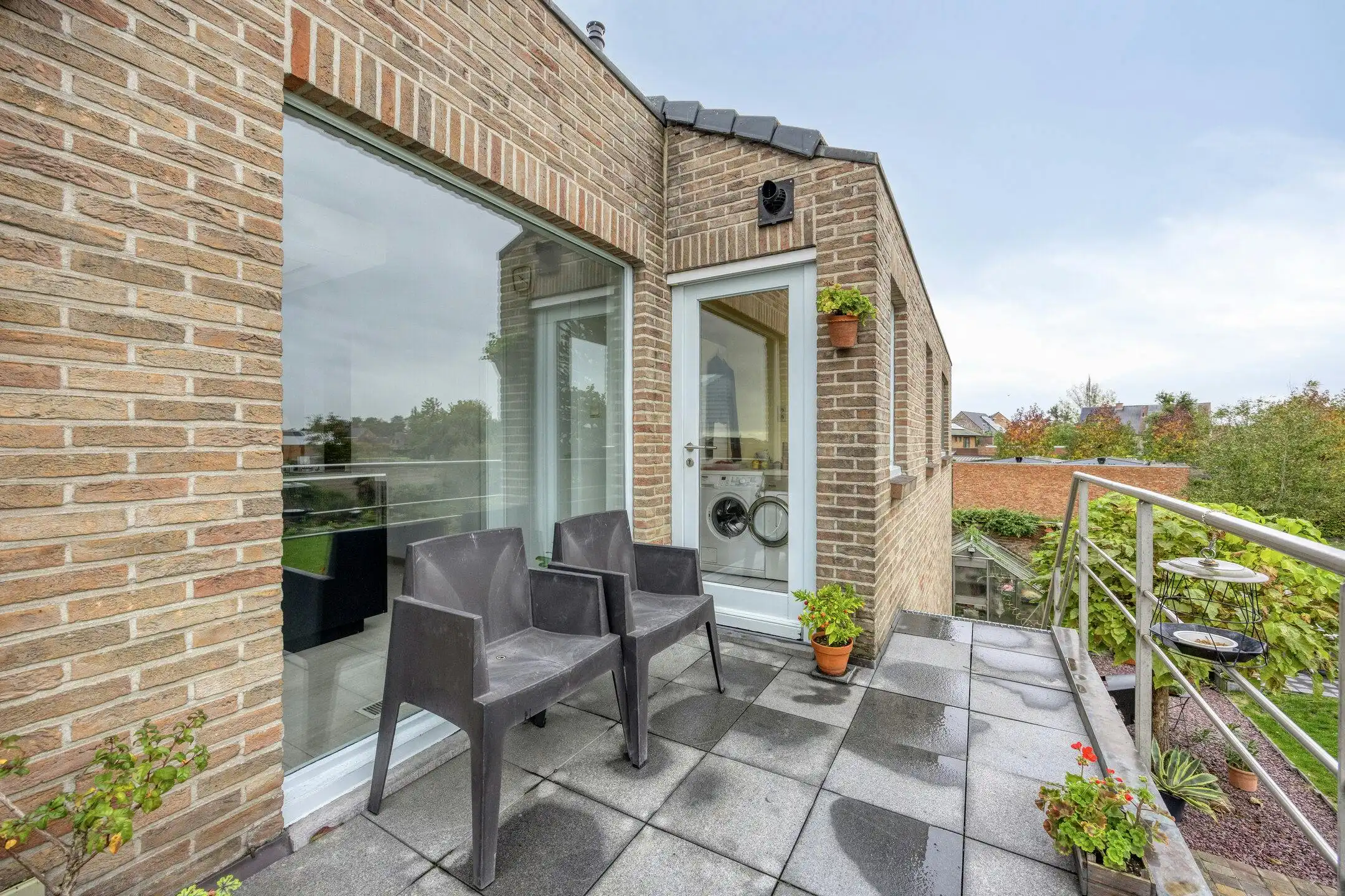 Ruime woning met tuin en handelsruimte of kantoor op glvl foto 30