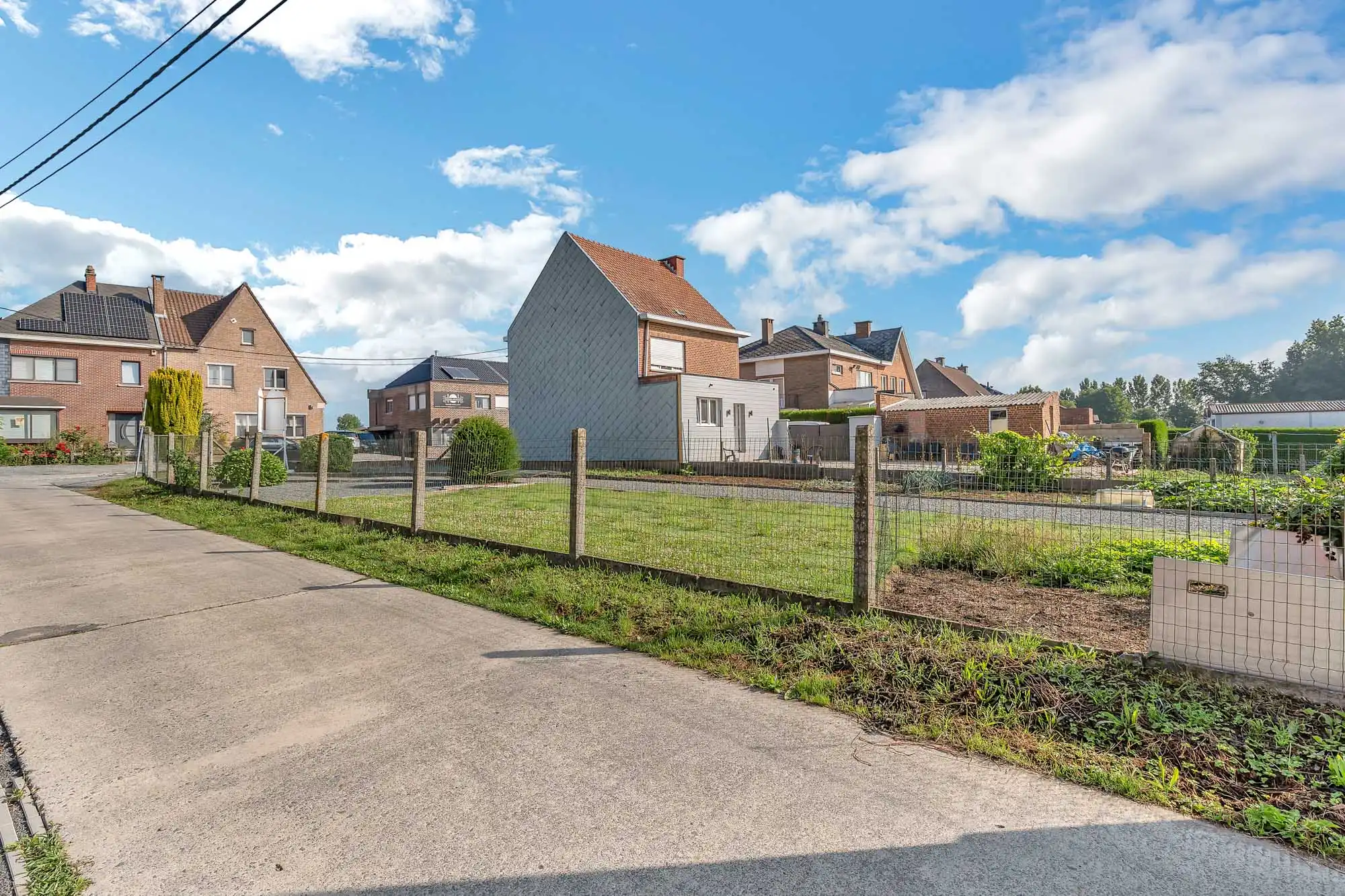 Rustig gelegen bouwgrond voor HOB foto 5