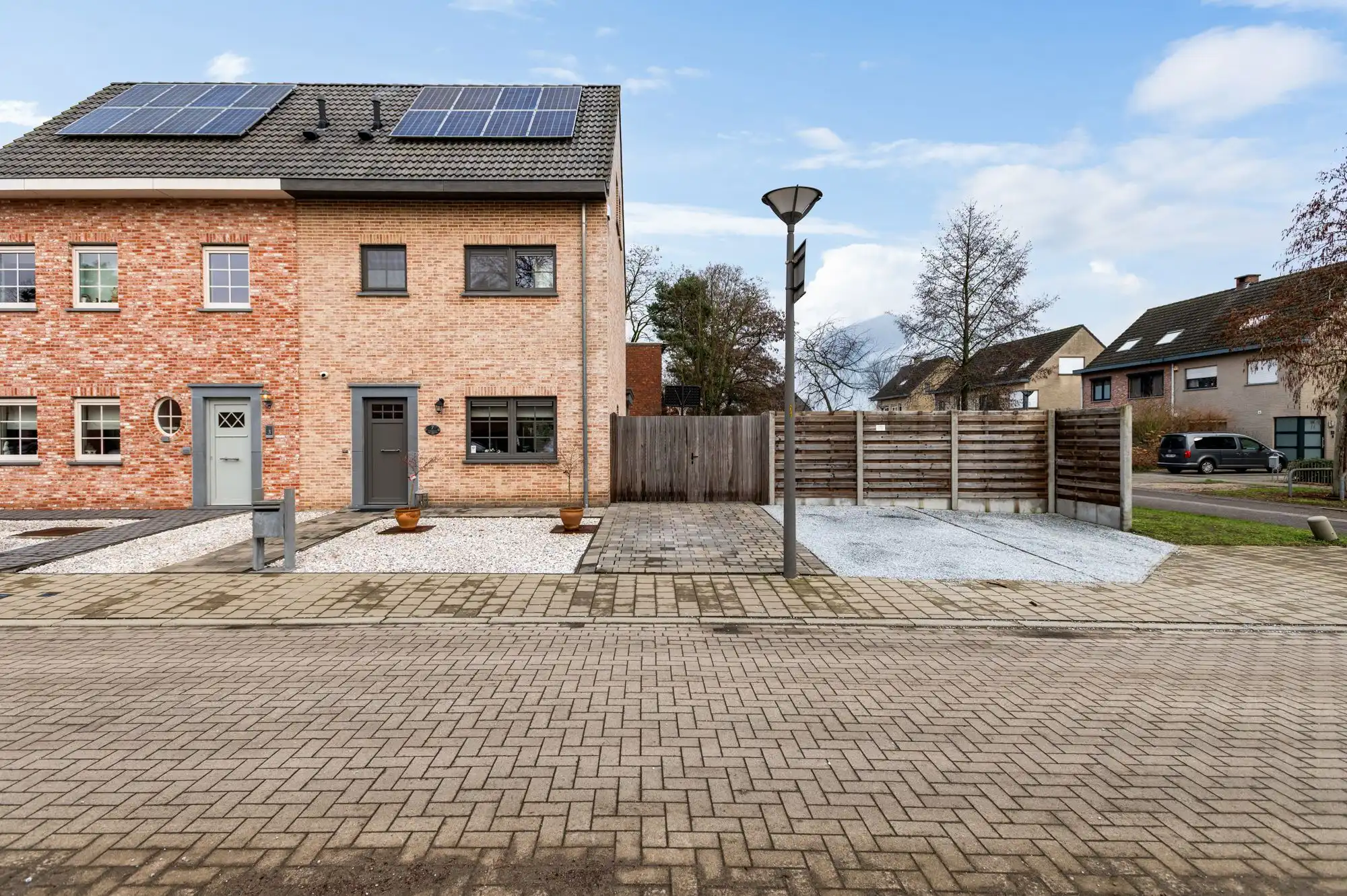 Energiezuinige gezinswoning in een toffe woonwijk in Ekeren! foto {{pictureIndex}}