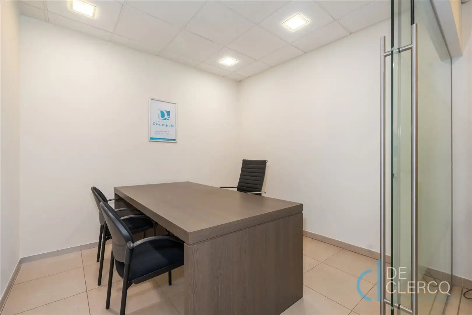 Tijdloos kantoor te koop aan parking in centrum Lochristi!  foto 6