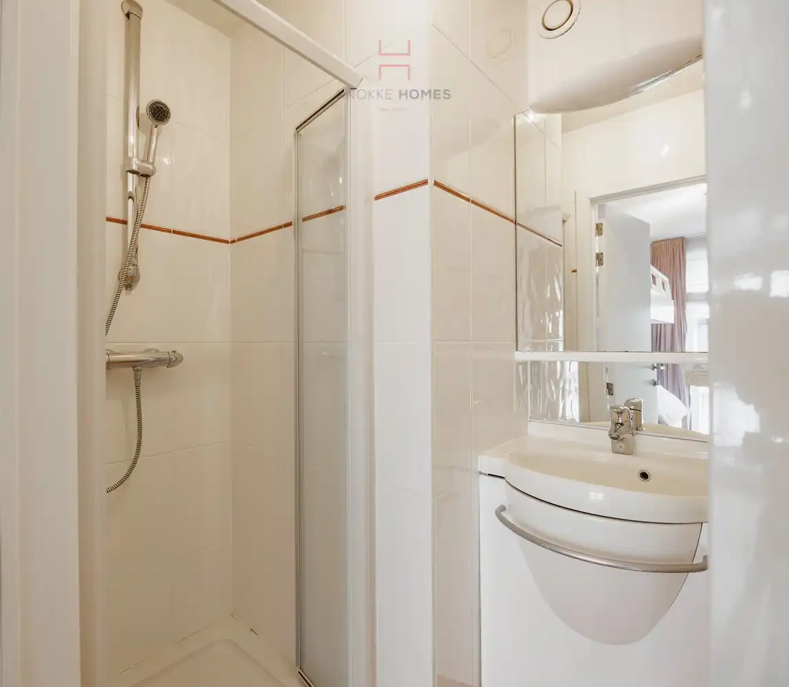 Ruim en lichtrijk appartement met 2 slaapkamers in Duinbergen foto 11