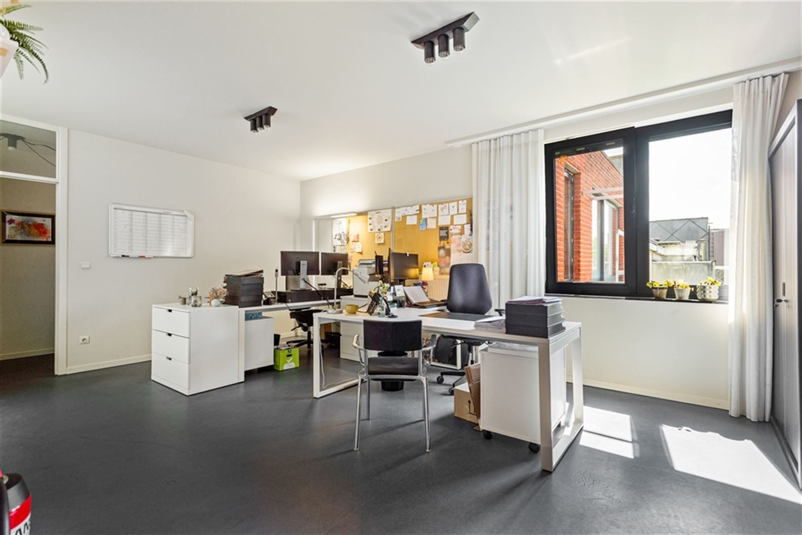 Kantoorgebouw te koop in Berchem foto 21