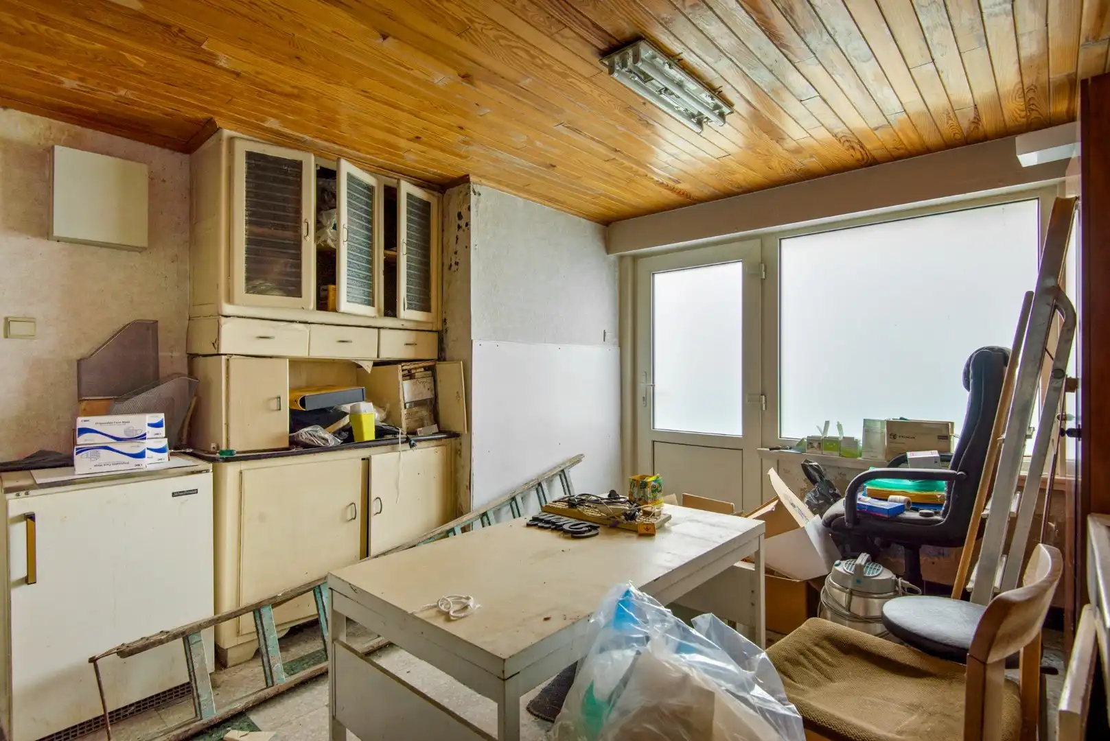 Te renoveren woning met bouwgrond en veel potentieel op rustige ligging in Puurs-Sint-Amands! foto 14