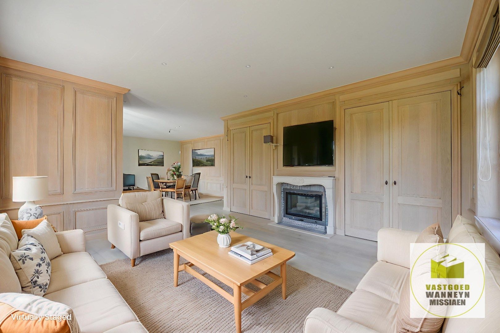 Luxueuze woning met burelen en woonst met zwembad foto 12