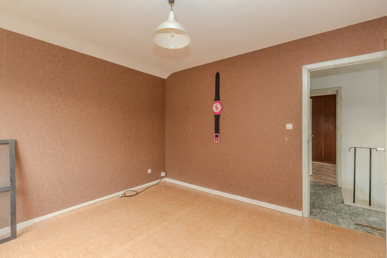 Te renoveren woning op uitstekende locatie foto 26